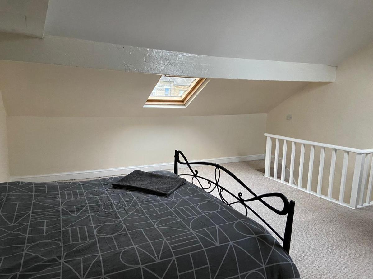 St Pauls Rd - Townhouse Accommodation แบรดฟอร์ด ภายนอก รูปภาพ