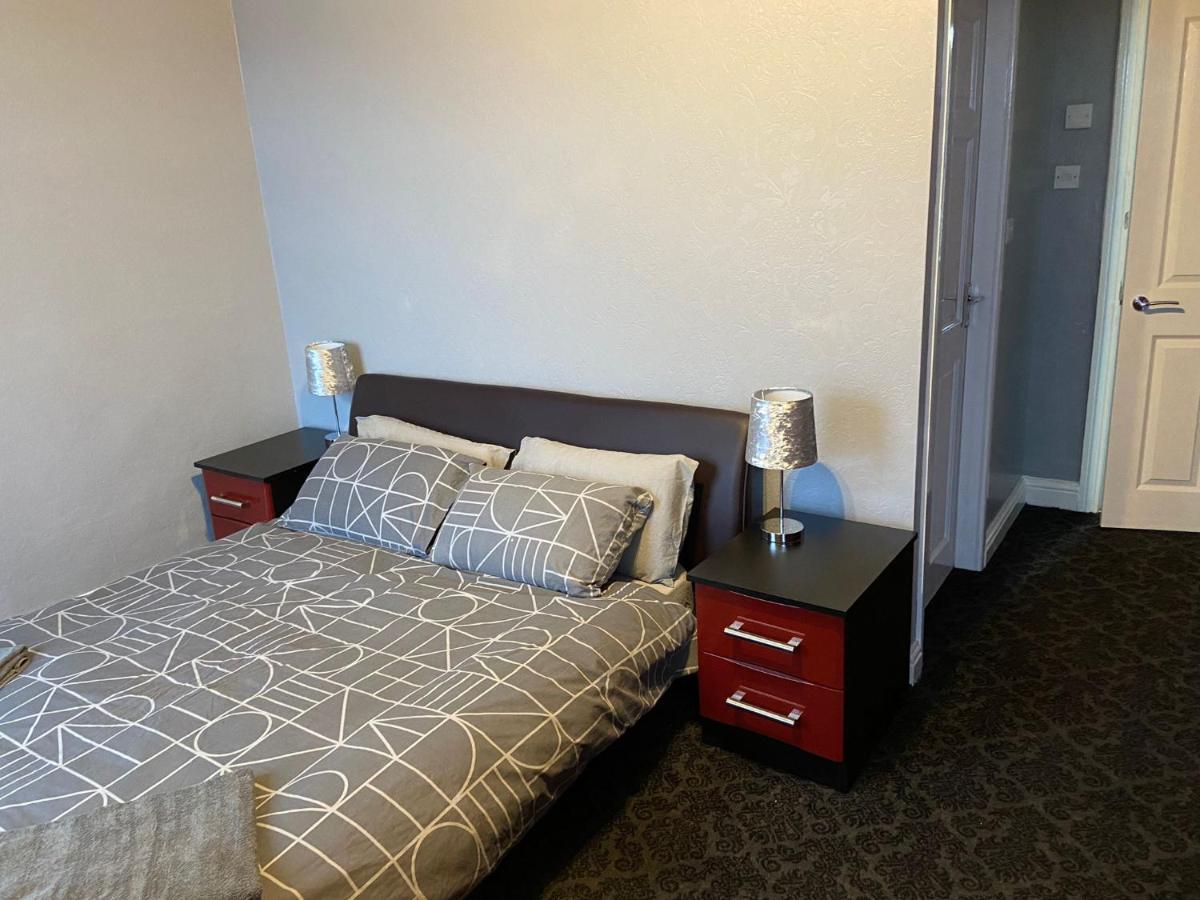 St Pauls Rd - Townhouse Accommodation แบรดฟอร์ด ภายนอก รูปภาพ